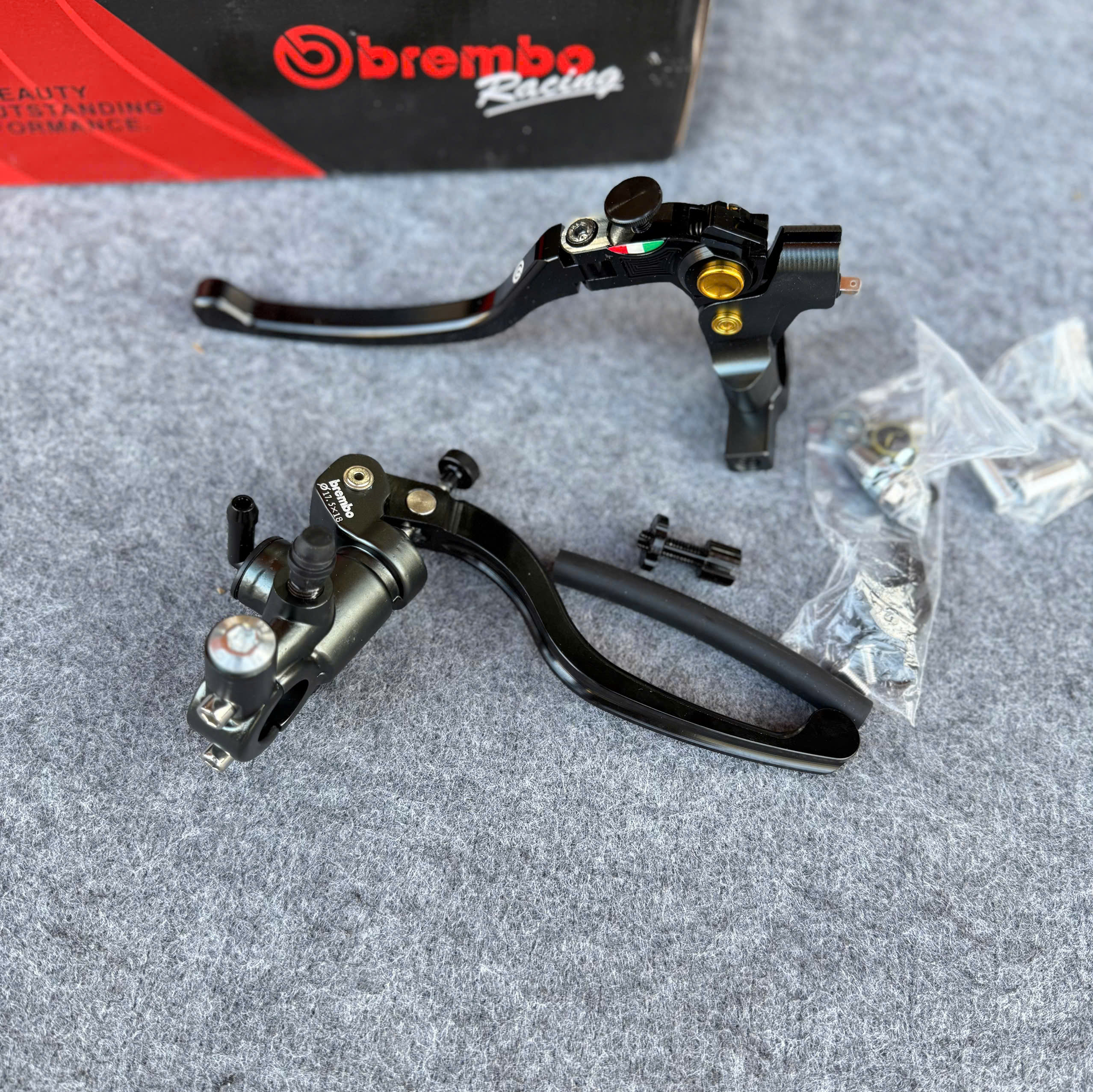 Cặp tay thắng rcb mod brembo bình dầu rời 17mm A50 thailand