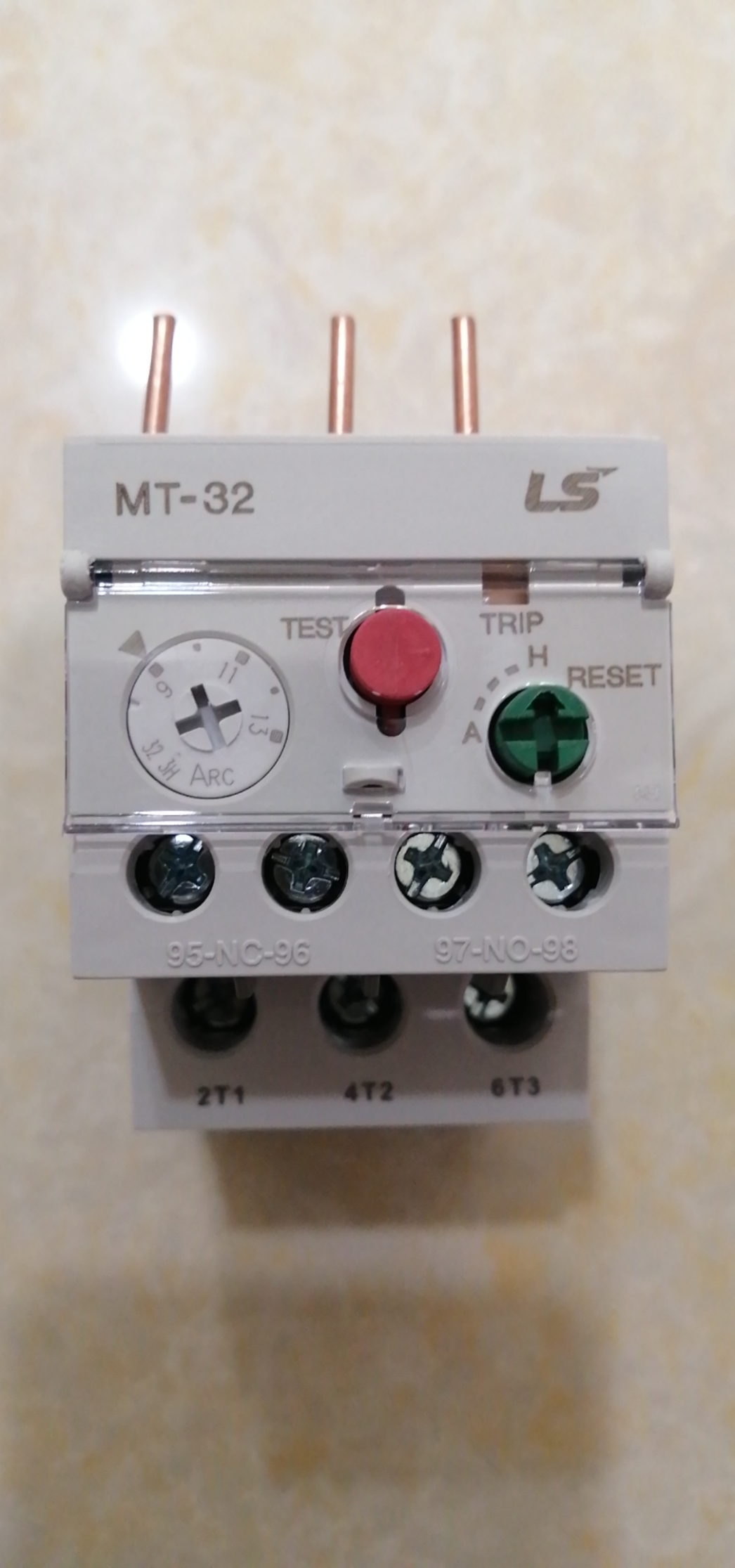 Relay nhiệt ls chính hãng mt-32 3p dãi dòng từ : 9-13a