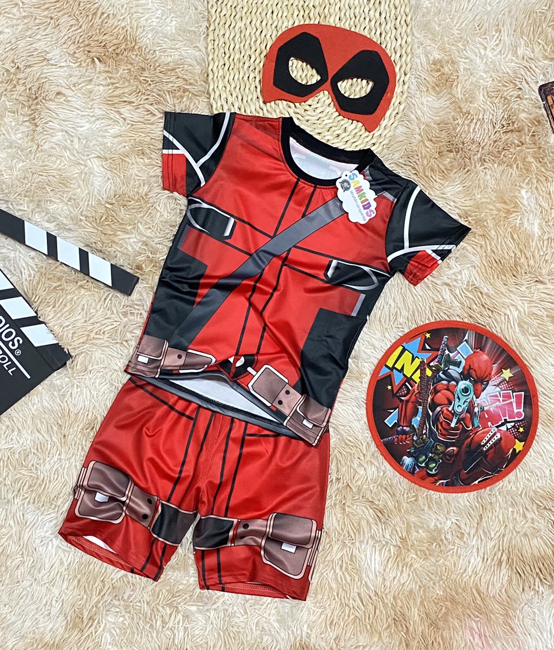 [HCM]Bộ siêu nhân Dead - pool tặng kèm mặt nạ và khiên cho bé