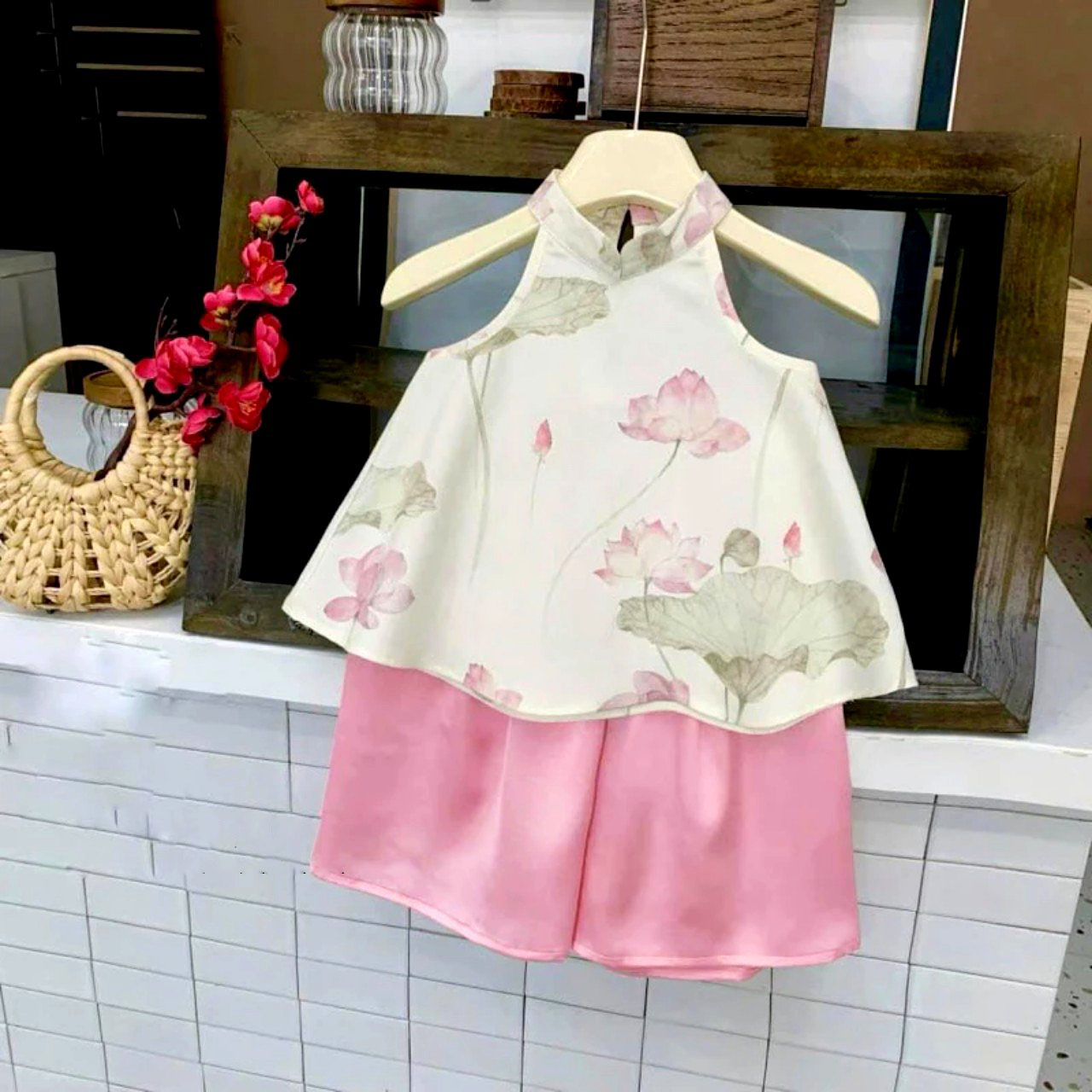 Áo bé gái áo yếm hoa sen mặc tết cho bé gái bộ áo yếm bé gái mặc đi chơi set yếm bé gái từ 1 đến 5 tuổi