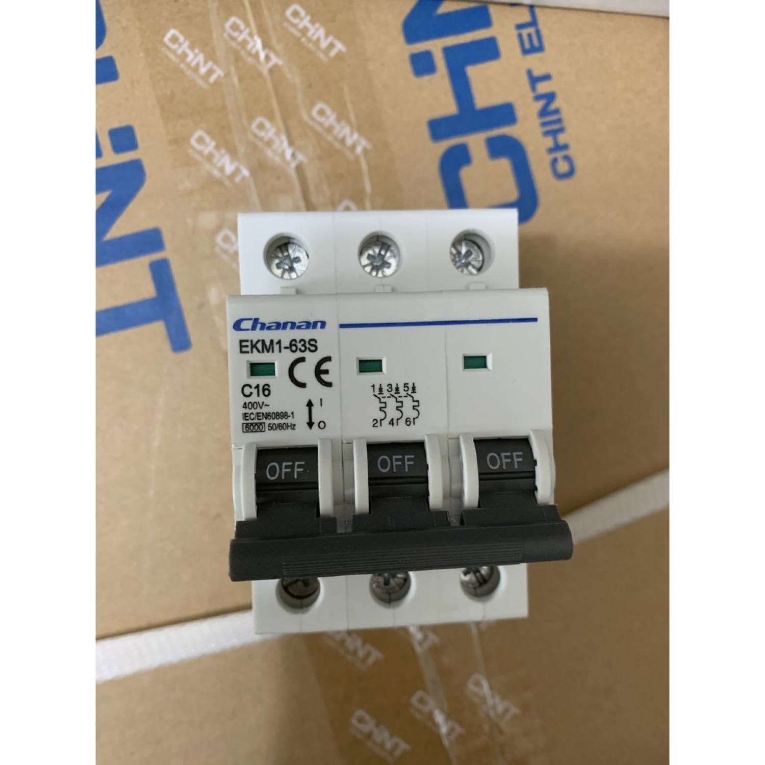 Atomat cài mcb ekm1 63s 3c