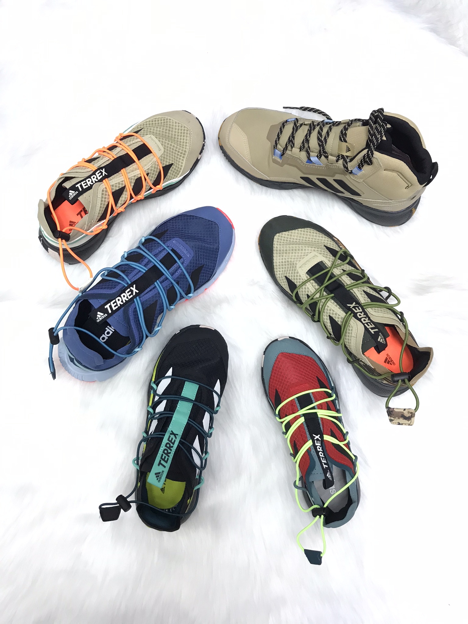 Giày thể thao nam nữ Adidas Terrex