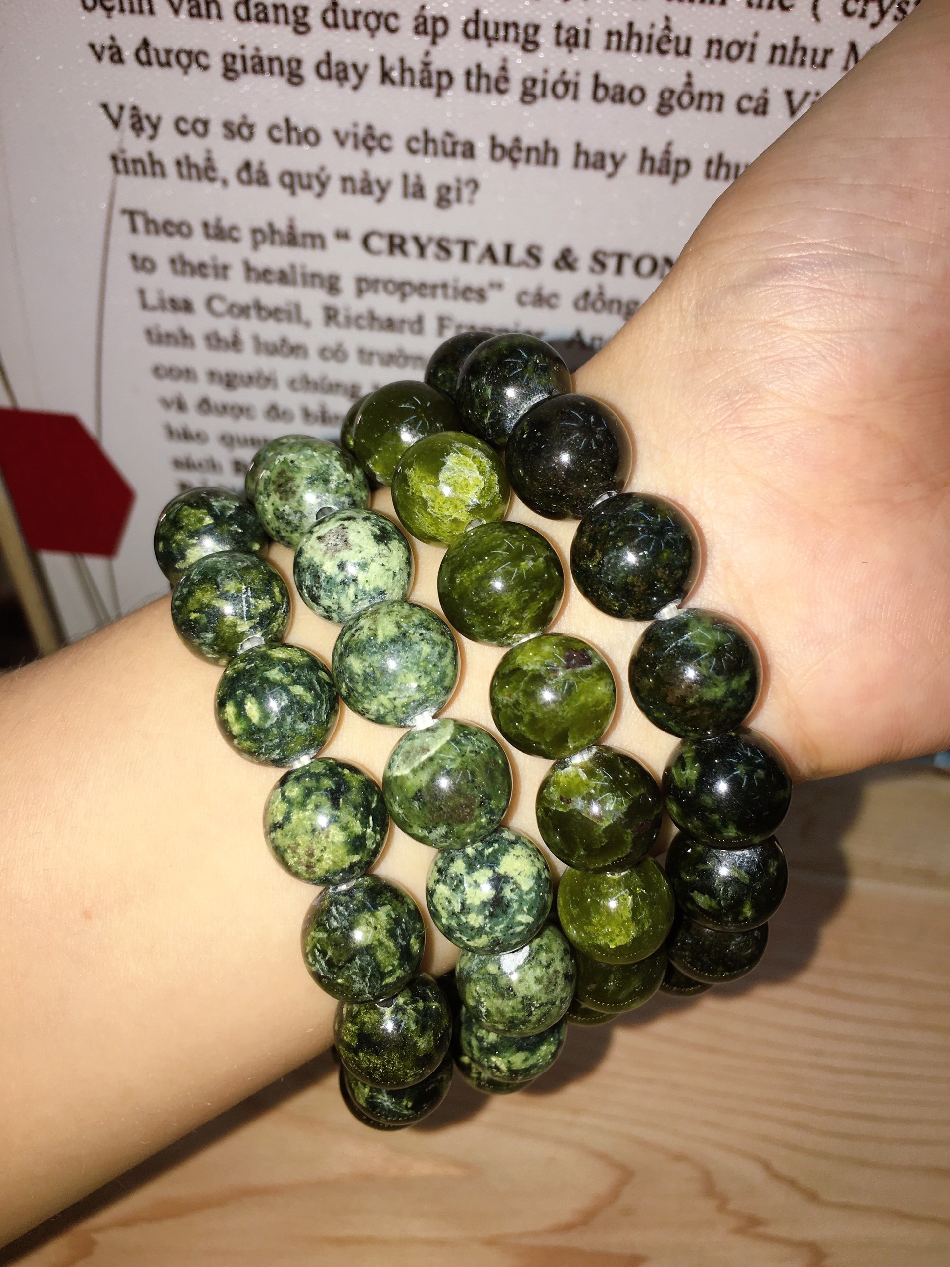 chuỗi đeo tay Serpentine
