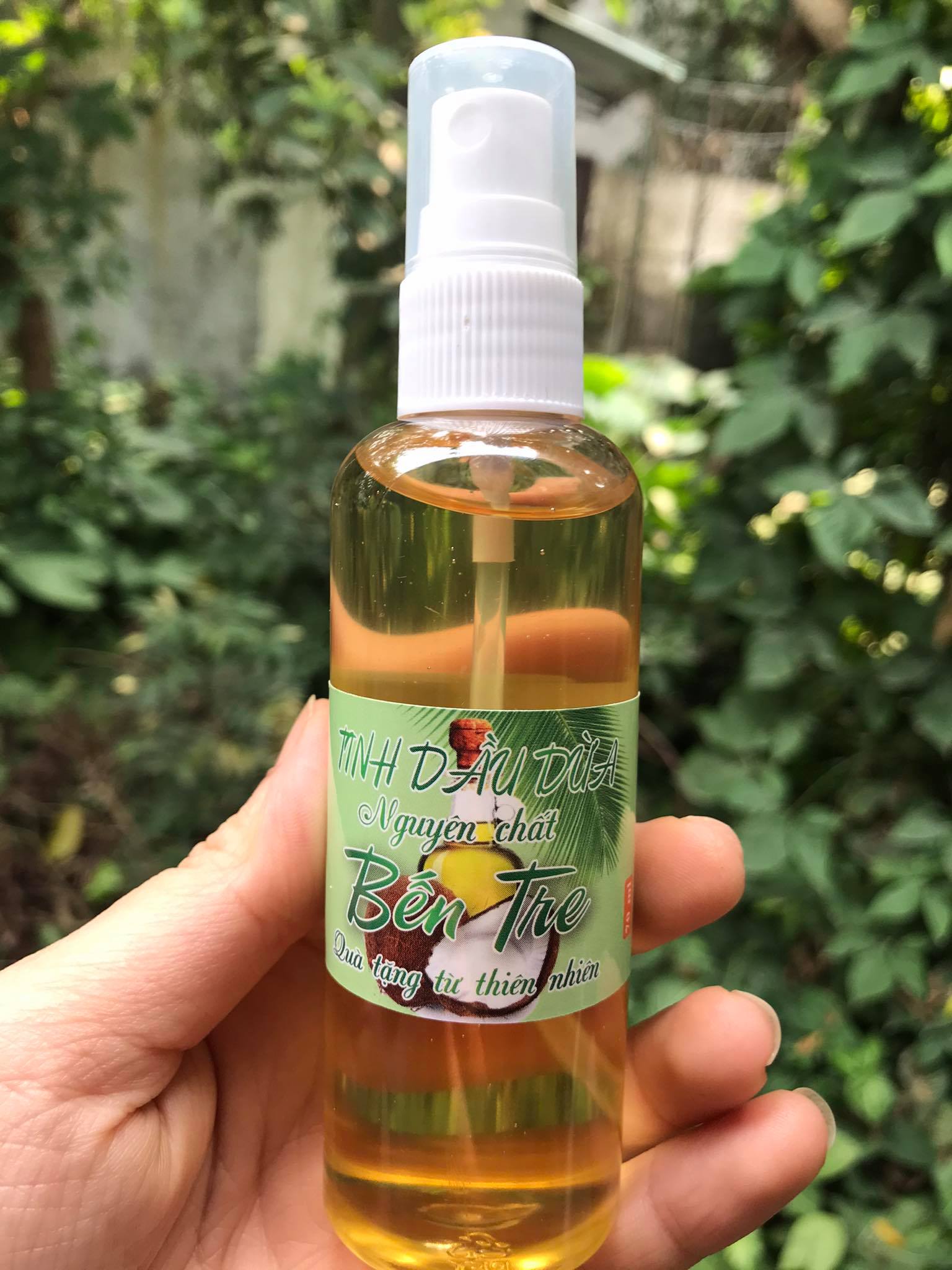 tinh dầu dừa Bến Tre ép nóng nguyên chất dạng xịt 130ml/chai
