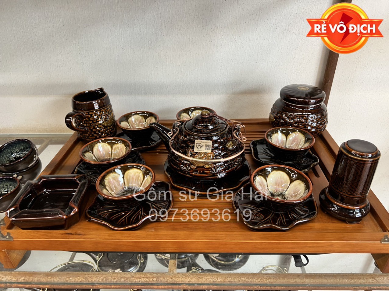 Bộ ấm chén sen cá nghệ nhân Tô Thanh Sơn Bát Tràng- Bộ trà Bát Tràng