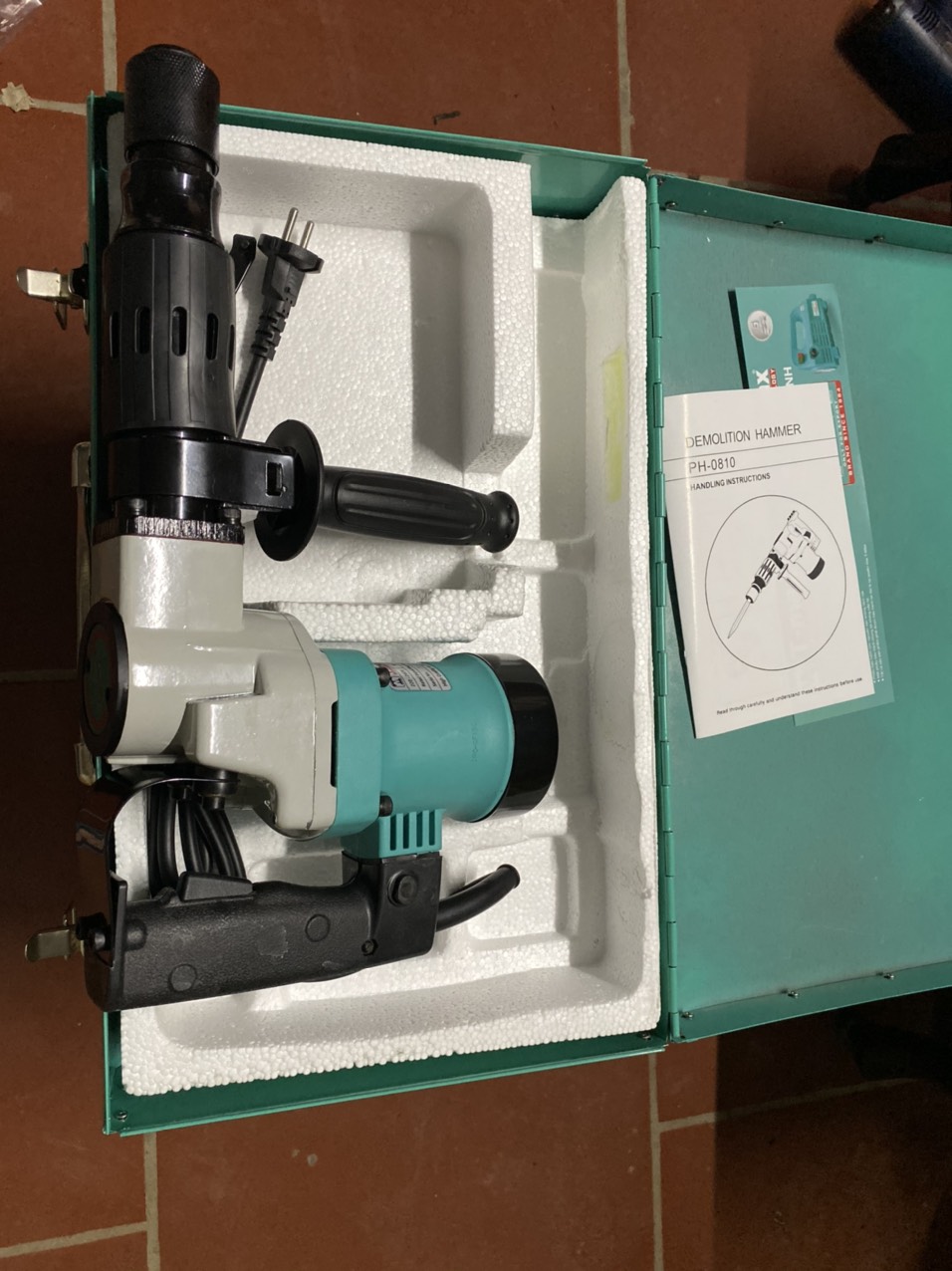 Máy chuyên đục bê tông 17mm T-Max