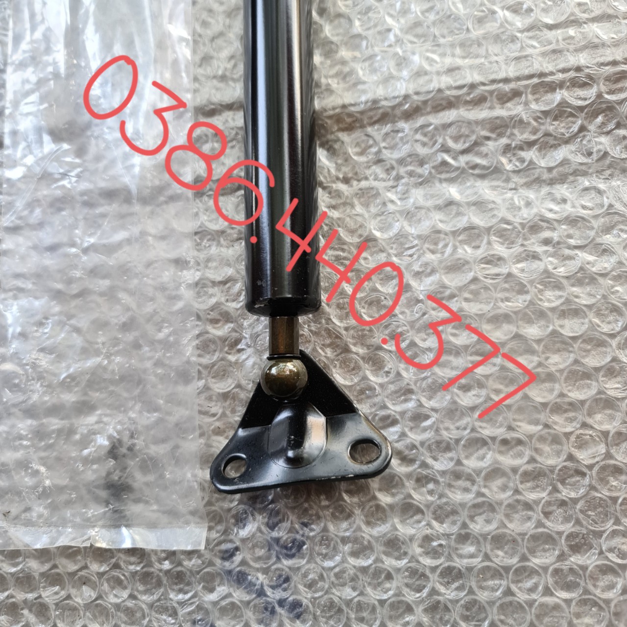 Ty chống cửa hậu hiace 05-20 oem