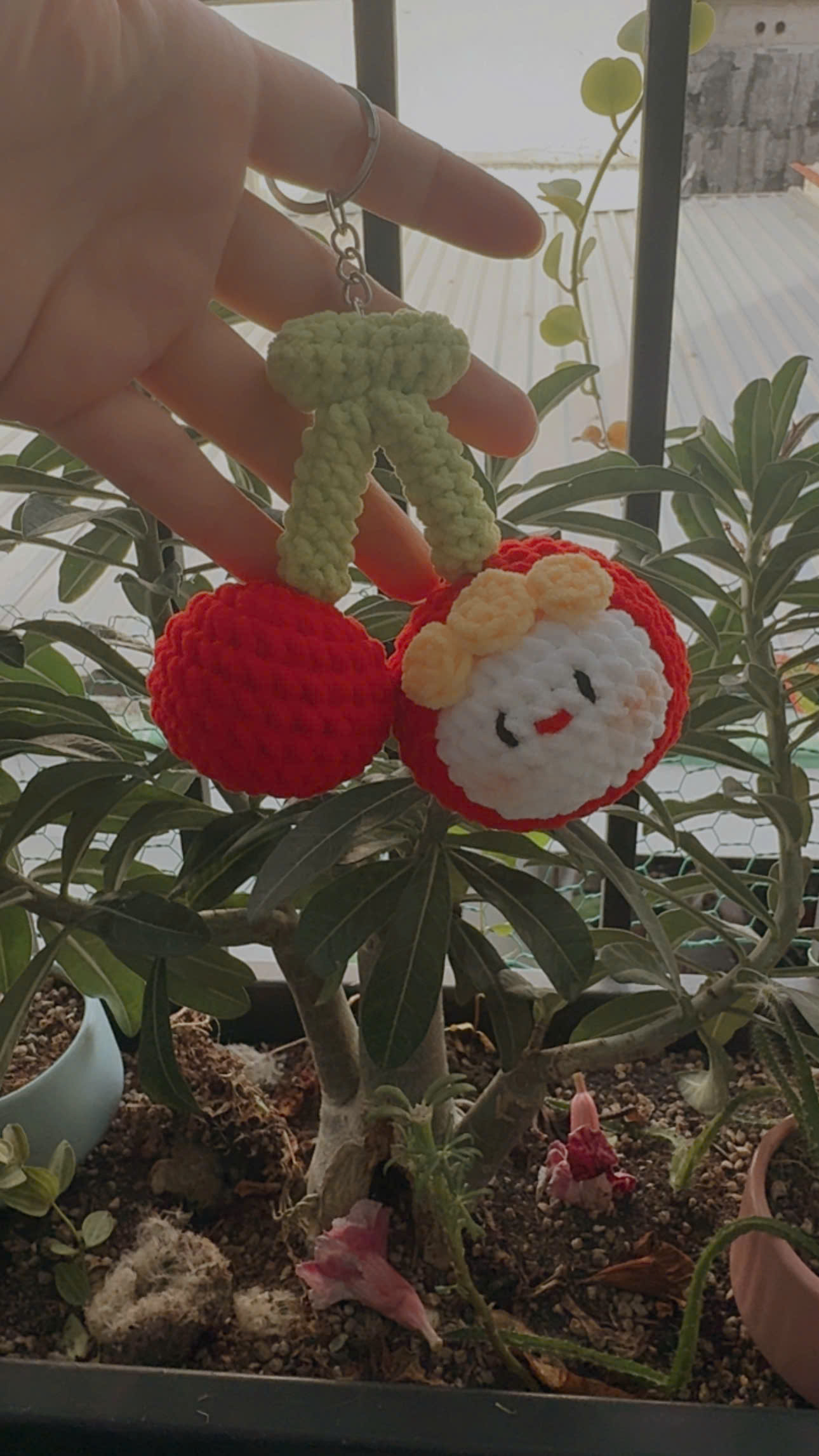 MÓC KHÓA CHERRY BABY LEN