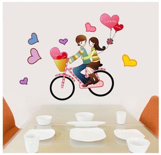 Decal trang trí tường - đôi tình nhân chạy xe