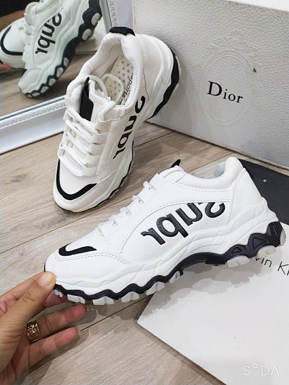 GIÀY THỂ THAO TRẺ EM TUỔI HỌC SINH 8 TUỔI TRỞ LÊN KO BUỘC DÂY