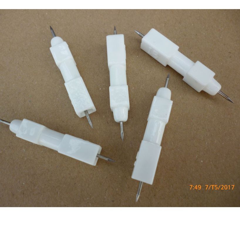 2 Kim sứ đánh lửa bếp gas, kim sứ ic đánh mồi lửa bếp gas đơn, đôi, mini các loại bếp phổ thông có cùng mẫu sứ