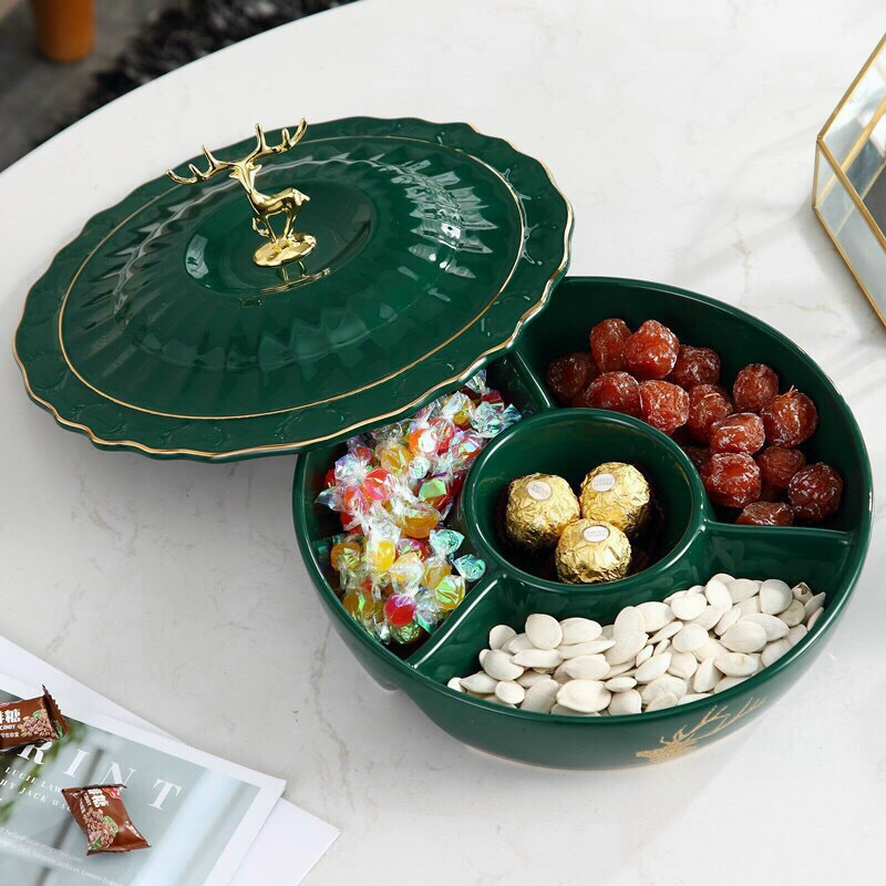 Khay mứt Tết sứ xanh 4 ngăn hình tuần lộc