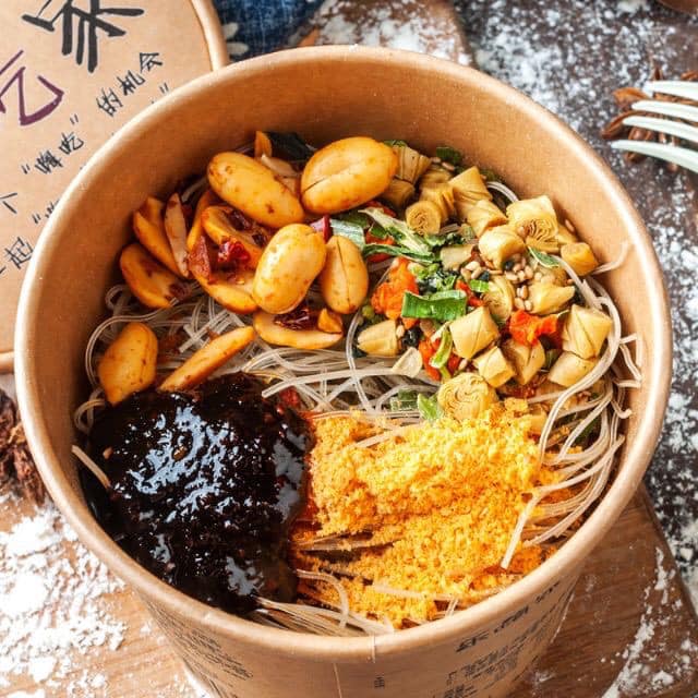 MIẾN CHUA CAY TRÙNG KHÁNH THÙNG 6 HỘP