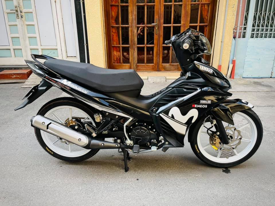 Tem rời dán xe exciter 135 2011 mẫu movistar trắng đen cực chất, hàng 3 lớp chất lượng cao