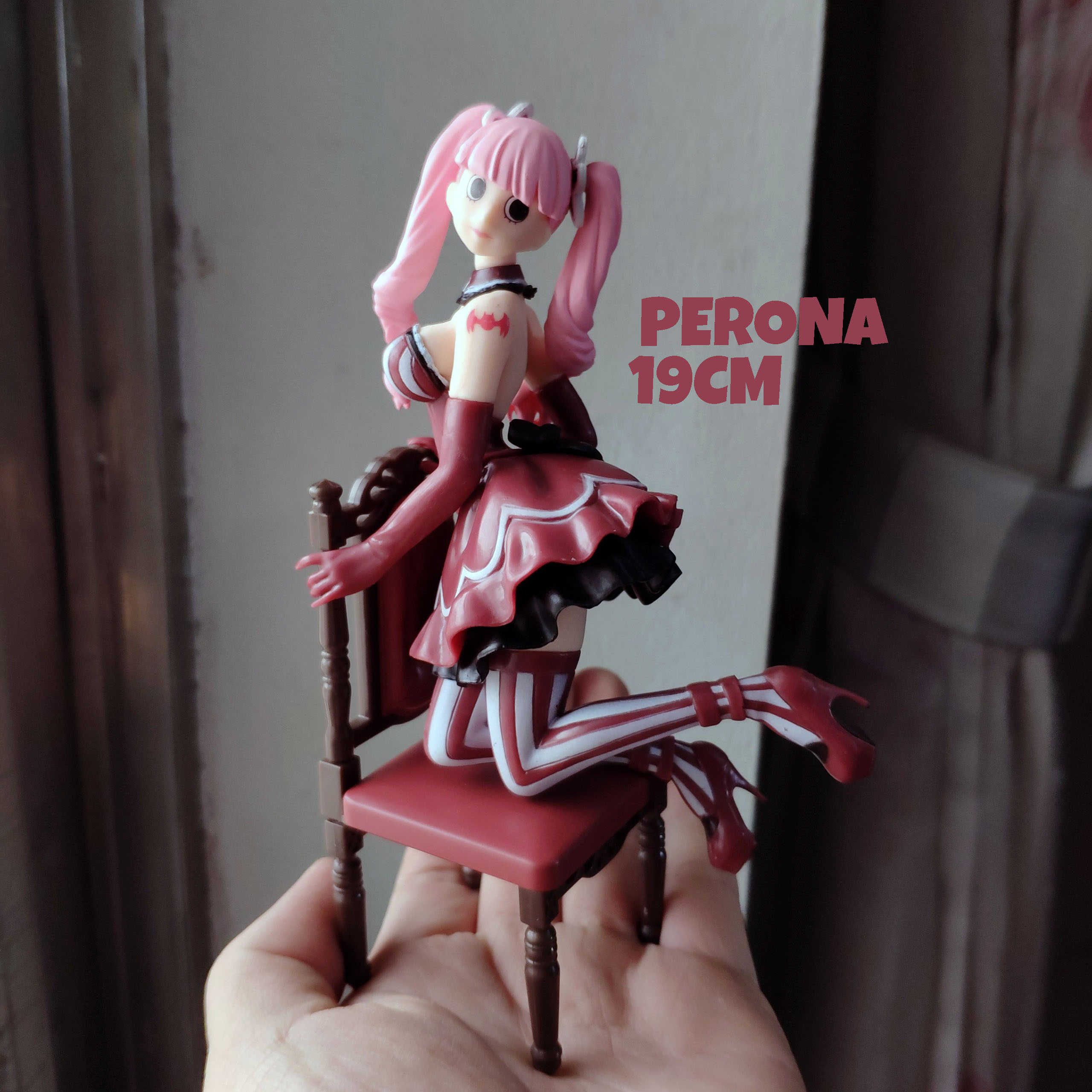 Mô hình đồ chơi tượng nhân vật Perona trong anime One piece đảo hải tặc princess ghost onepiece công chúa của Mihawk