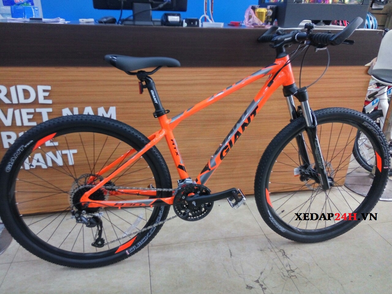 xe đạp thể thao GIANT ATX 830 2020 bánh 27.5 27 tốc độ
