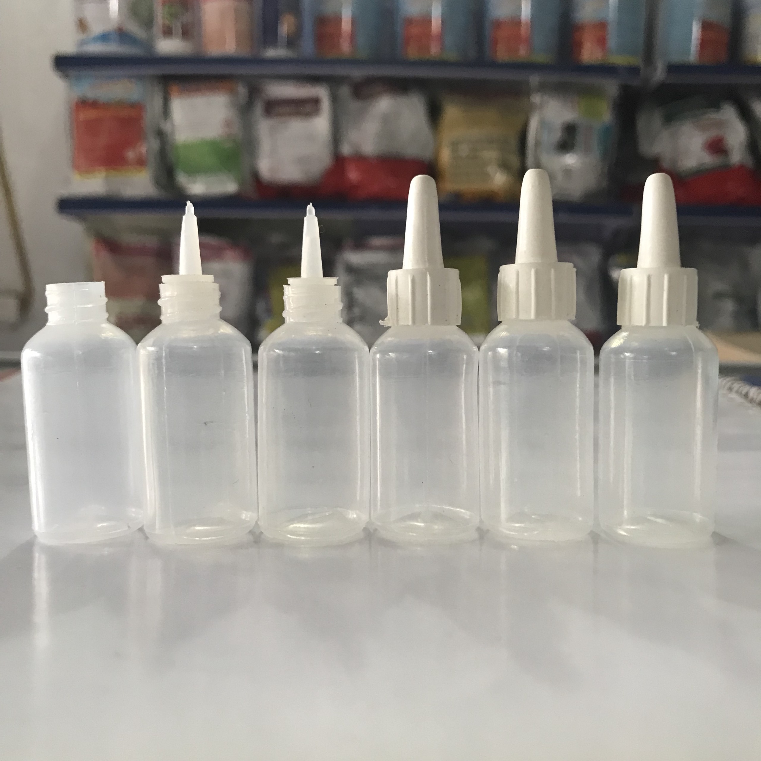 100 lọ nhựa san chiết 10ml