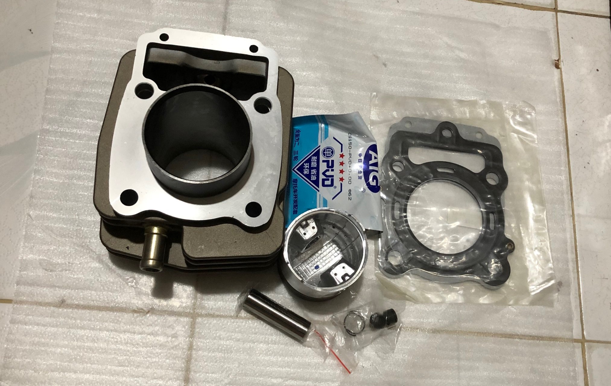 Bộ nòng + piston bạc xe ba gác yingxiang 175 gân