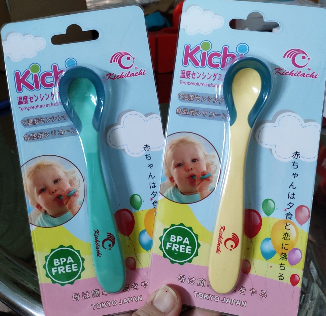 Thìa ăn dặm báo nóng Kichi cho bé