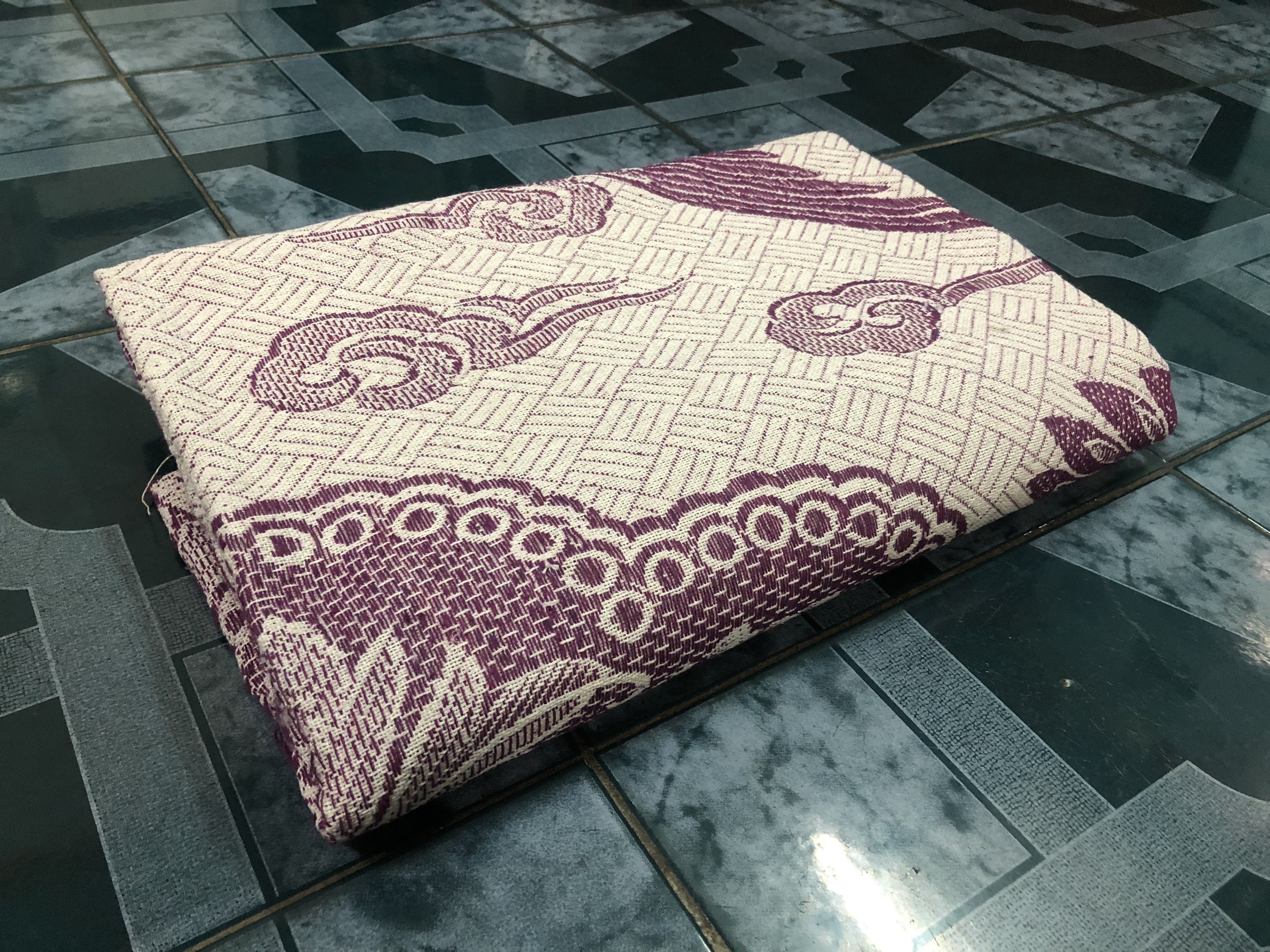 Mền chỉ cotton con công tím 1m6 x 2m , nặng 750g - 800g