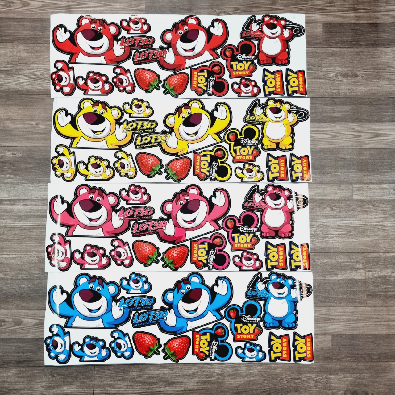 (GIÁ nguyên TỜ) Trọn bộ tem GẤU DÂU LOTSO nhiều màu lựa chọn- DECAL gấu dâu LOTSO trang trí xe SIÊU 