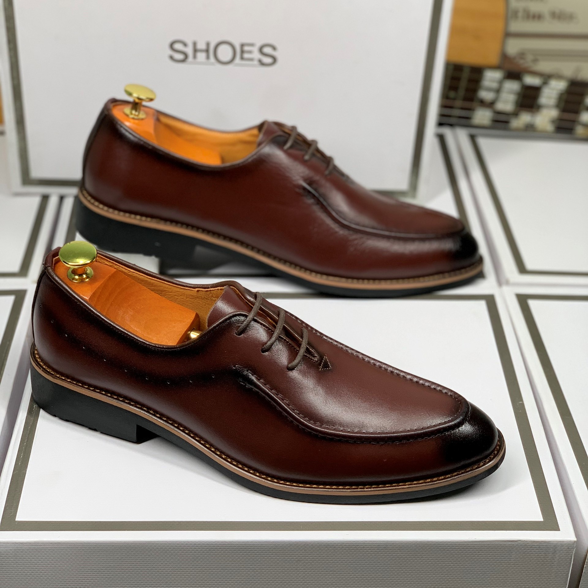 Bộ Sưu Tập Giày Tây - Giày Oxfords Buộc Dây làm từ da bò nguyên tấm cao cấp