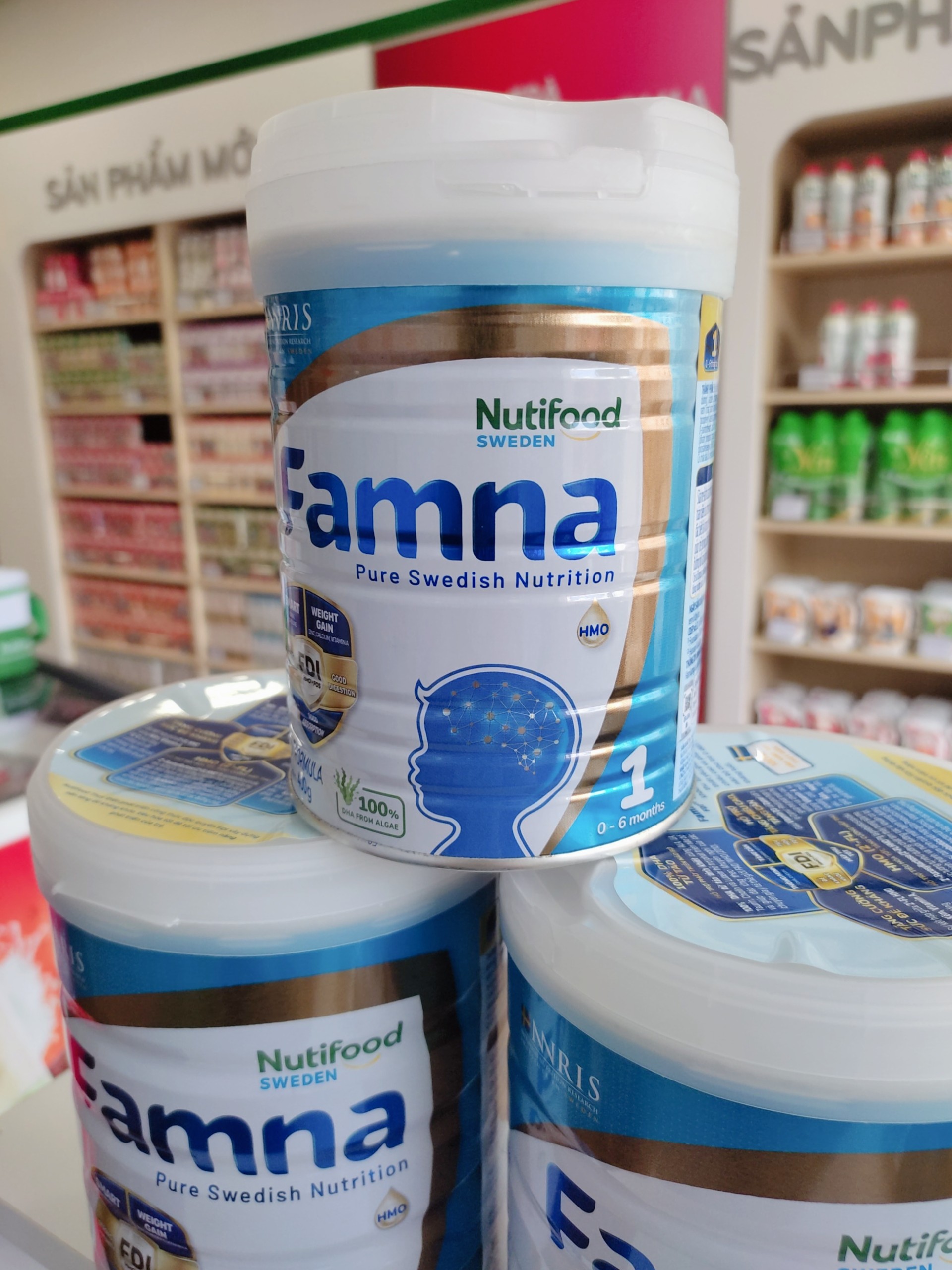 Sữa bột Nutifood Famna số 1 hương vani 400gr 0 - 6 tháng