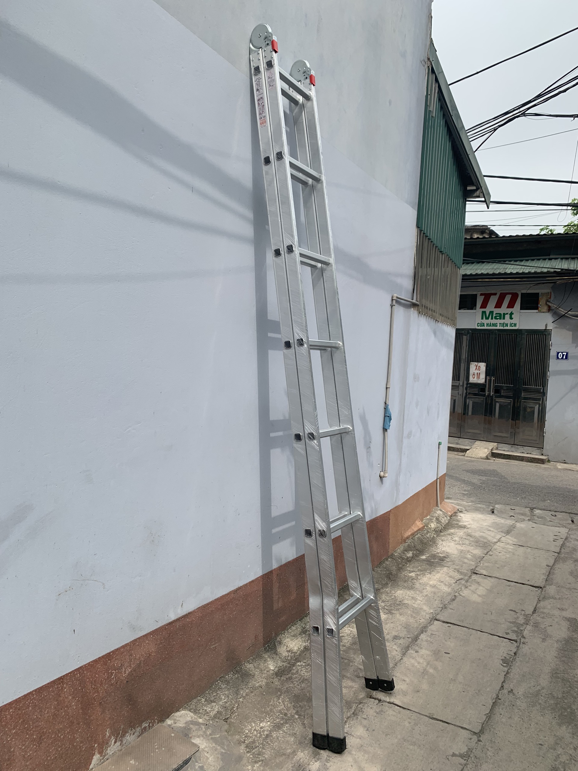 Thang nhôm siêu dày khóa sập chữ A 3m - Thang A khóa tự động