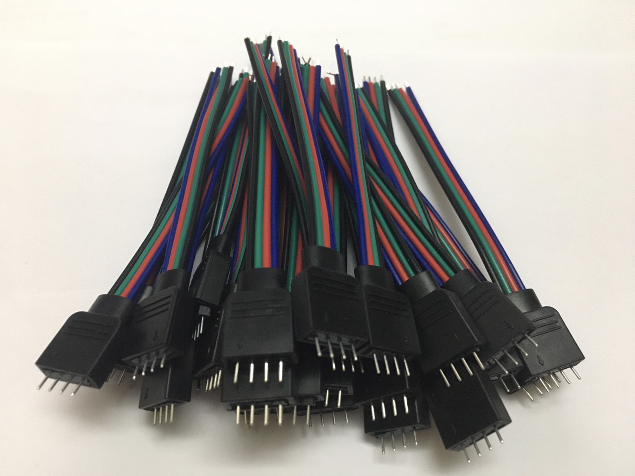 Dây nối led rgb, 1 đầu 4 pin, đầu đực, cái