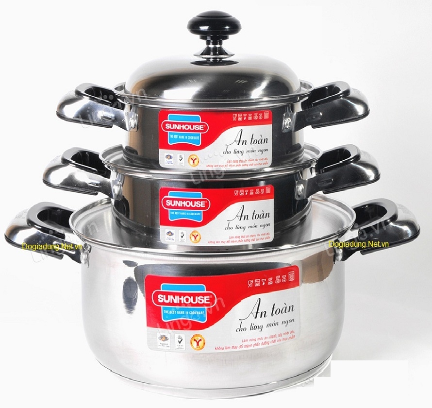 Bộ nồi Inox 3 đáy SUNHOUSE SHG2303MRA được làm bằng chất liệu inox chất lượng, an toàn sức khỏe.
