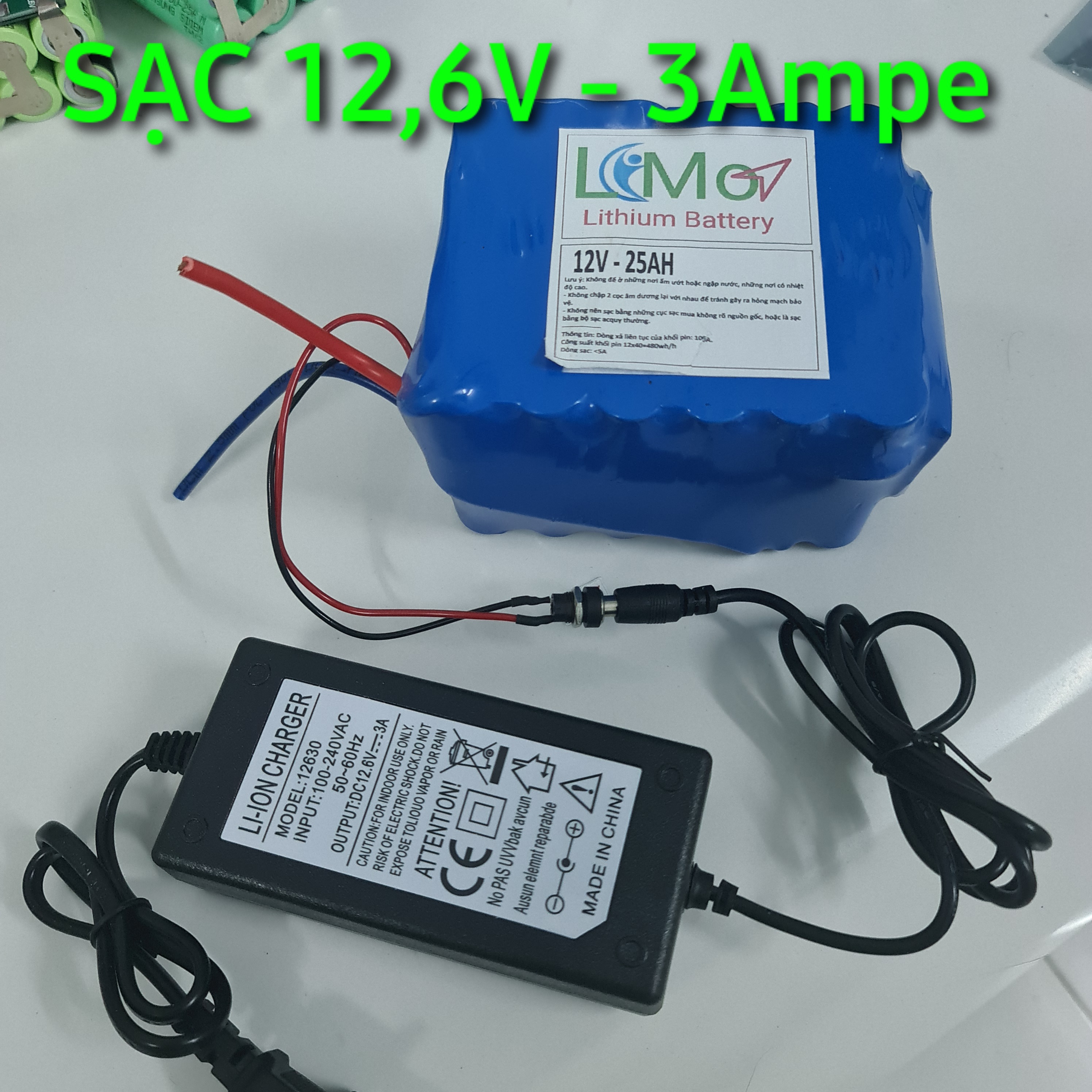 Sạc Pin 12V 3A. Chuyên sạc pin Lithium, pin sắt, bình acquy pin 12,6V. Có đèn báo, Đầy tự ngắt - LIM