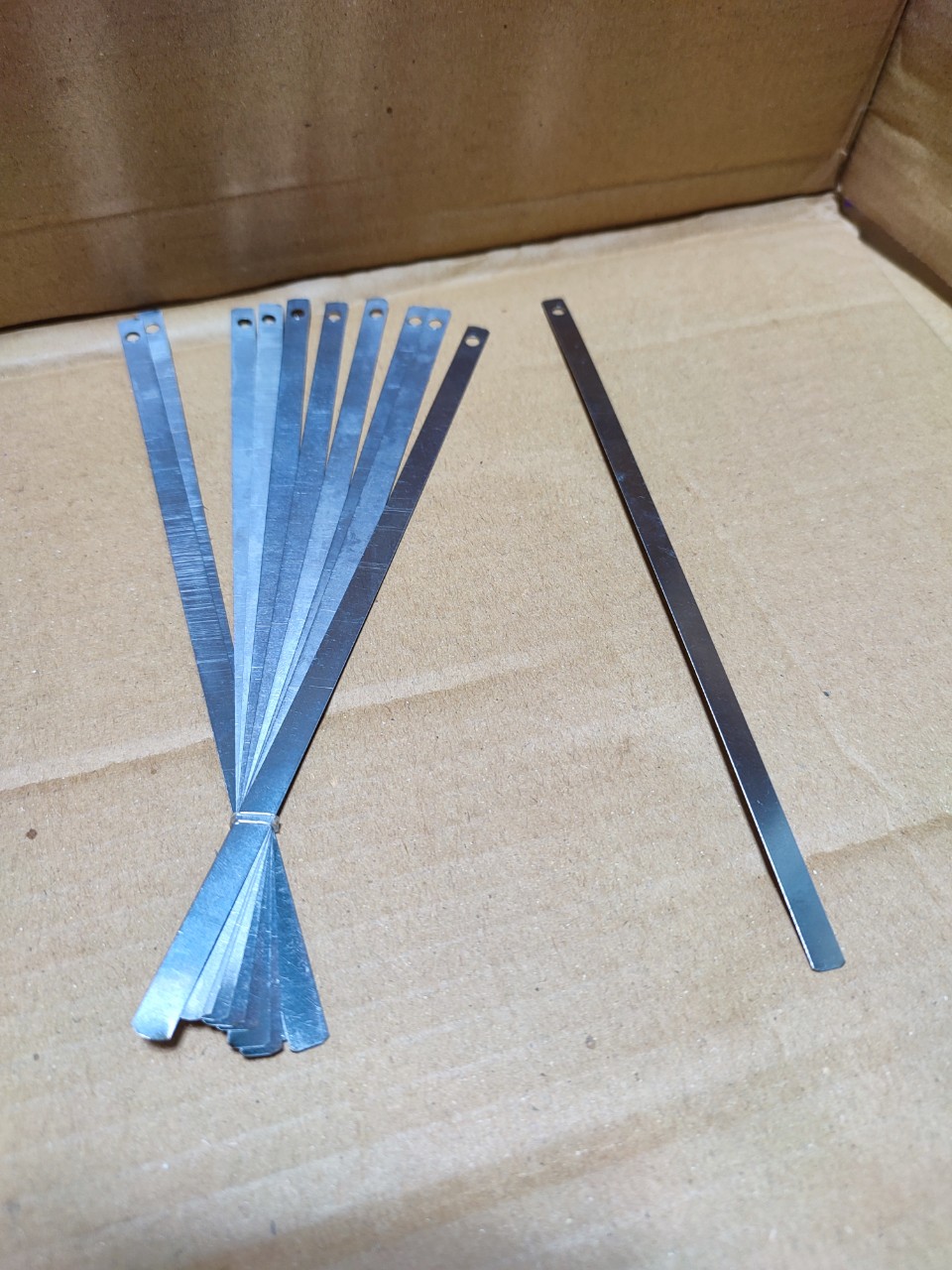 10 cây cạo lưỡi (nạo lưỡi) dạng que inox - vệ sinh răng miệng