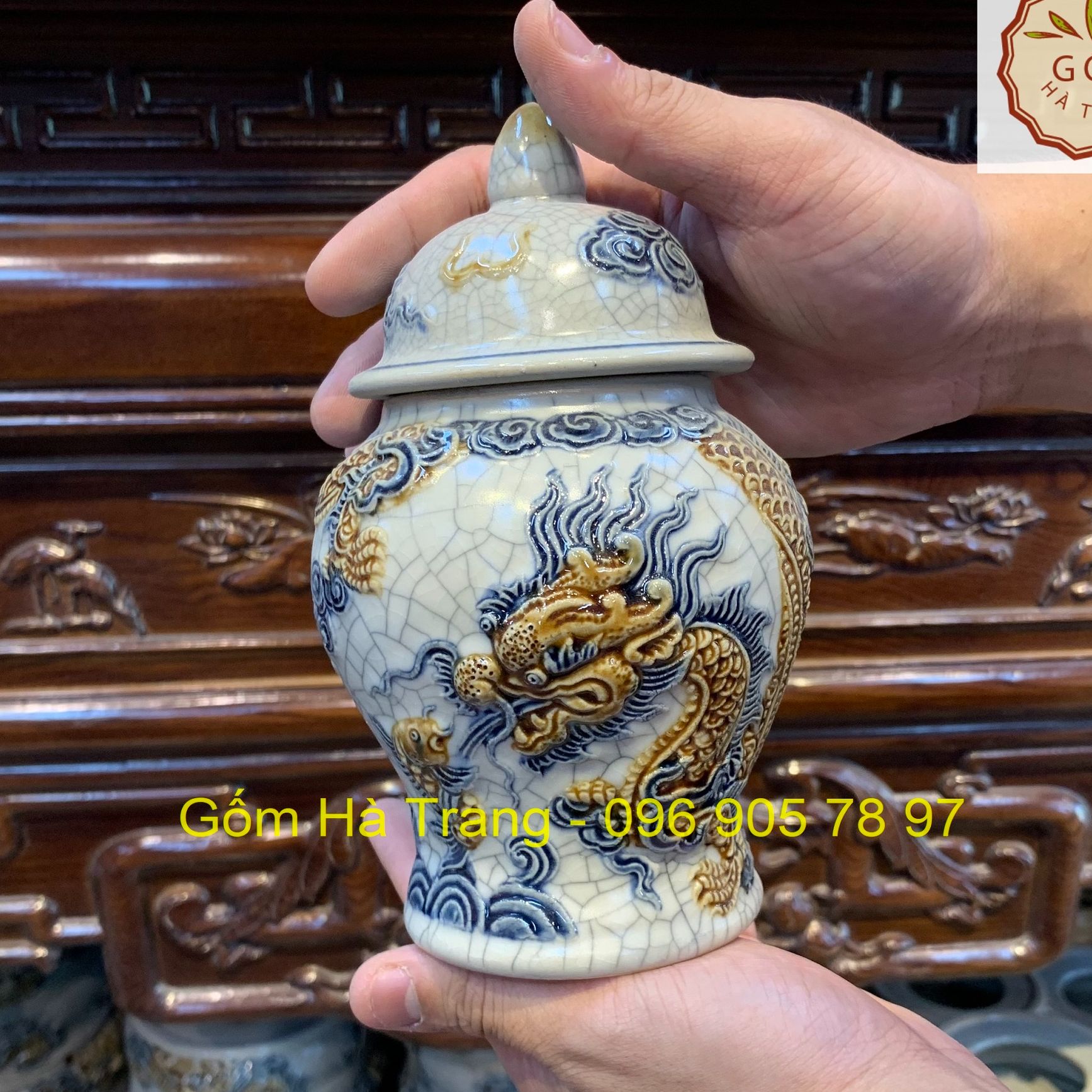 Chóe thờ, chum thờ đựng muối, gạo, nước - họa tiết rồng-sen - men rạn đắp nổi bát tràng