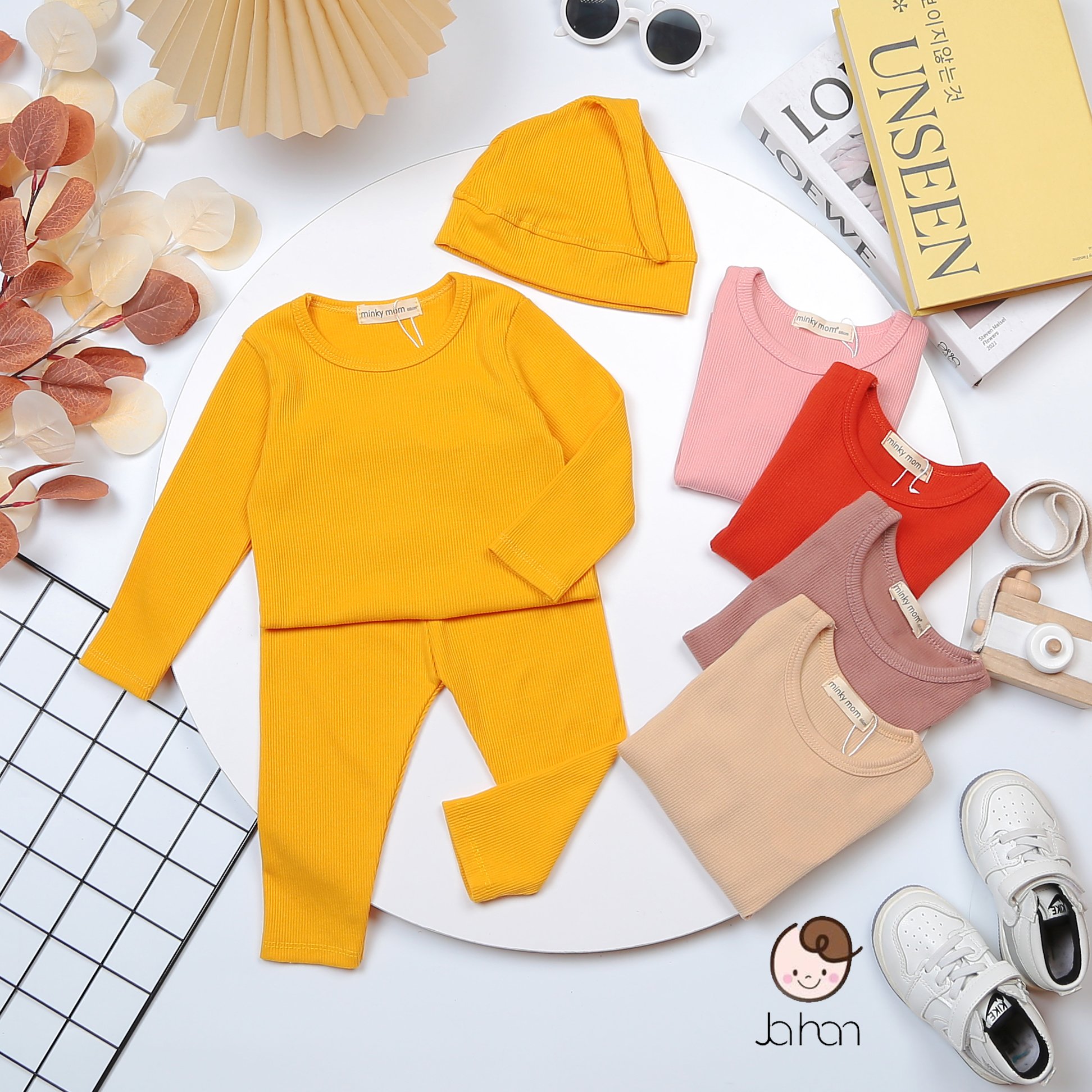 Bộ len tăm siêu ẫm cho bé + nón củ tỏi siêu kute