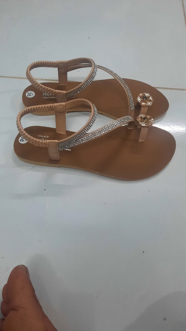 Sandan hậu thun kết đá