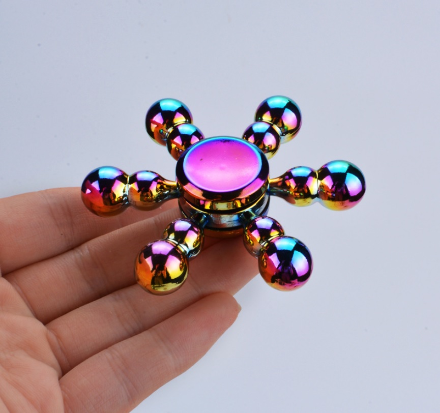Đồ chơi trẻ em Con quay Spinner 6 Cánh Bầu Tiên Đa Sắc - Chất liệu bằng Thép, Quay Vô Cực