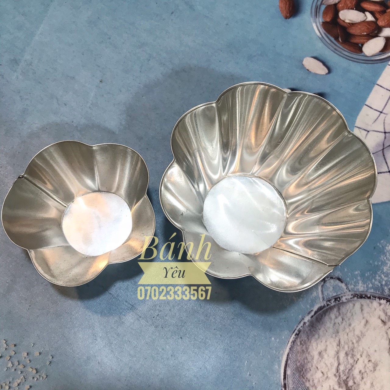 Khuôn bánh bông lan hình hoa mai