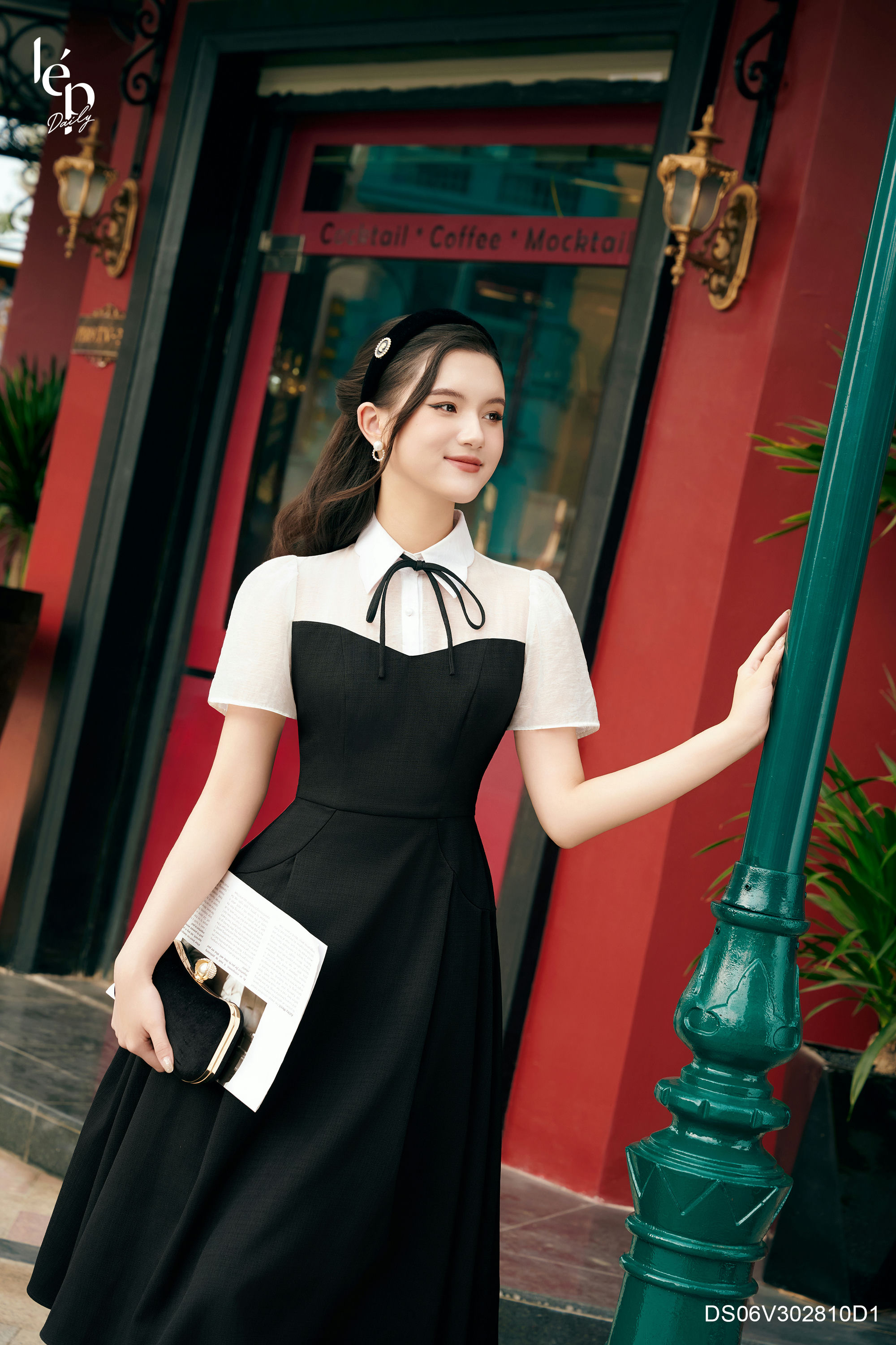 Váy đen cổ cánh bướm ds06v302810d1 lep'