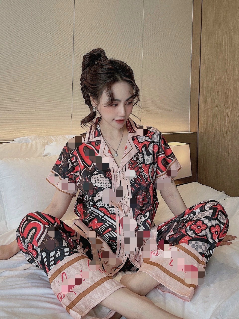 Bộ lụa xước ánh kim tay ngắn. phom dưới 60 kg.