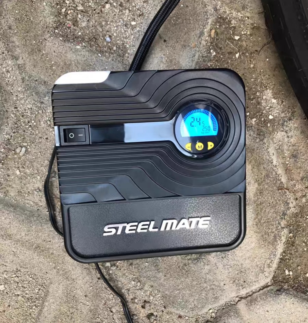 Máy bơm lốp xe ô tô điện tử Steelmate P05 - máy bơm lốp xe hơi, máy bơm lốp ô tô đa năng, máy bơm lốp xe ô tô mini