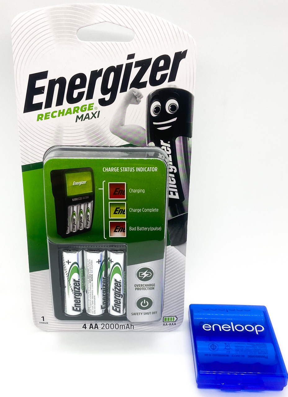 Bộ Sạc Nhanh Thông Minh Tự Ngắt Kèm 4 Pin Sạc AA Energizer 2000 mAh 1,5 Volt Siêu Bền Tặng Kèm Hộp Đựng Pin