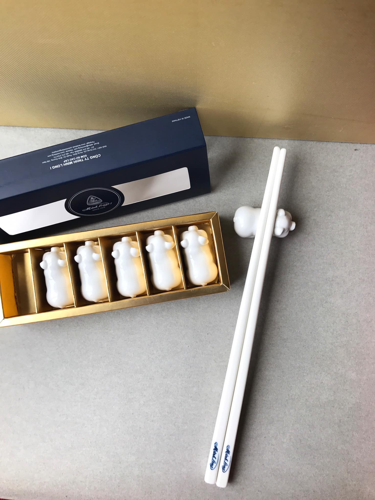 Bộ 6 Gác Đũa Minh Long Hình Heo Con 4 cm  - Jasmine - Sứ Trắng dễ thương, tiện dụng, sang trọng, hàng đẹp cao cấp