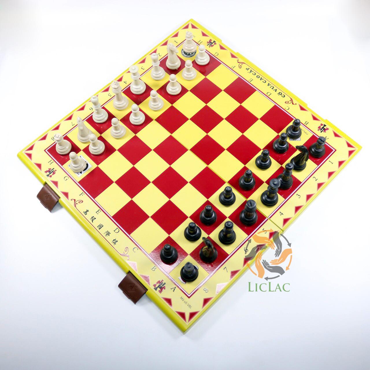 Bộ Cờ Vua Kèm Bàn Cờ TRUNG LÊ (Loại LỚN) - Bộ Cờ Vua Quốc Tế Giúp Phát Triển Trí Tuệ- Bộ Cờ Vua Bằng Nhựa (Hàng Việt Nam)