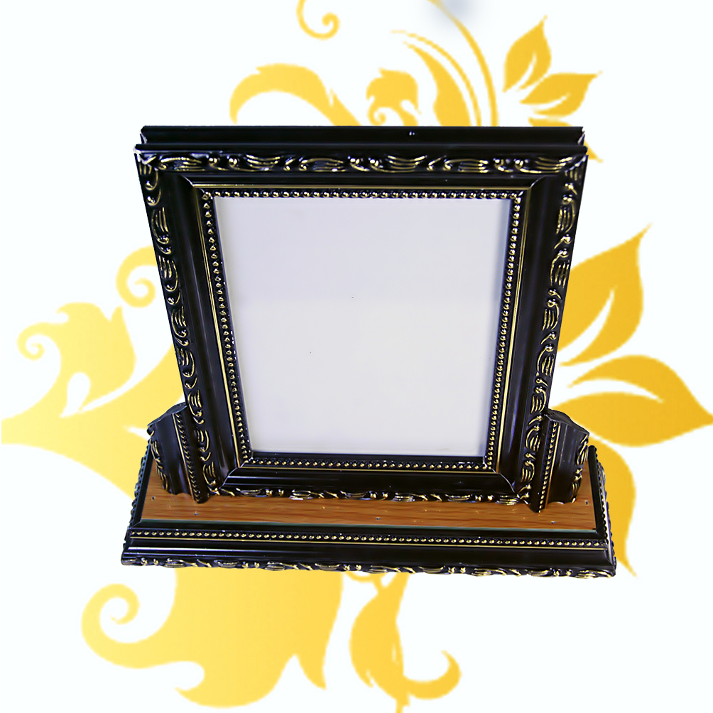 KHUNG ẢNH THỜ . Có đế.Cở ảnh 13 X18 .Mã sản phẩm KD 13 X18 Đ. Màu đen -Mặt kính phía trước.