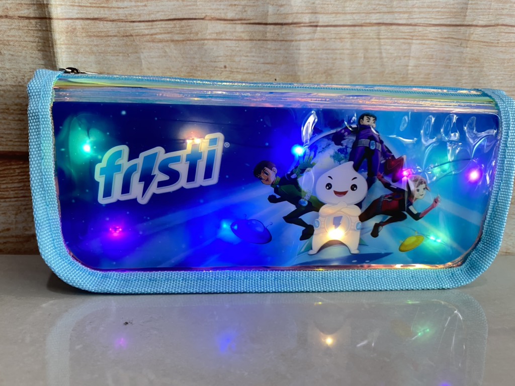 Hộp bút phát sáng Fristi