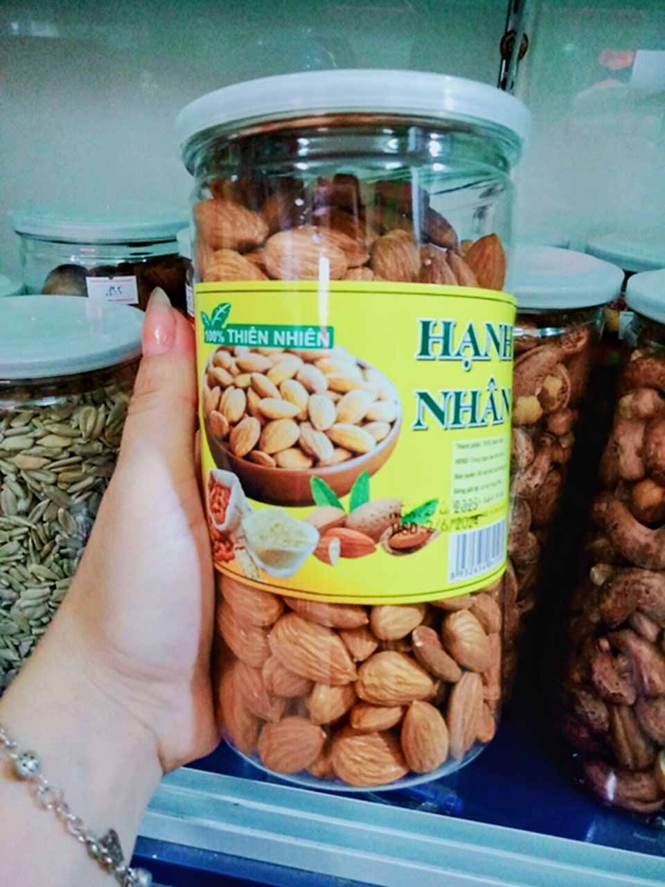 Hộp 500G Hạnh Nhân (Hàng chính hãng, có mã vạch)