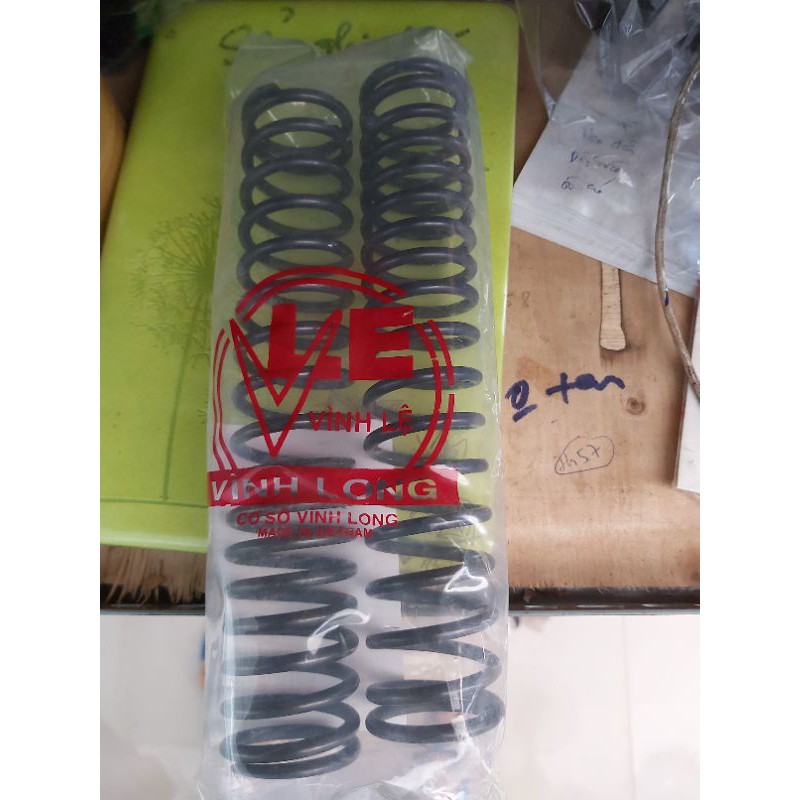 Cặp lò xo 67 độ cứng bên ngoài phuộc trước dream wave chở nặng
