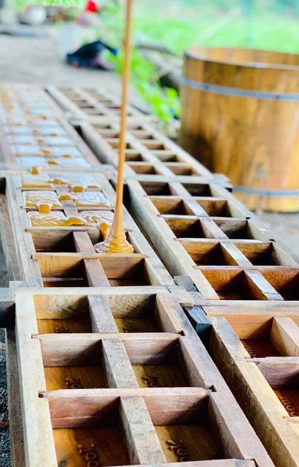 Đường mía thô Noom