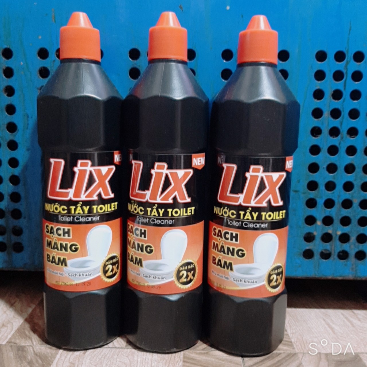 Nước tẩy toilet lix đậm đặc 1kg