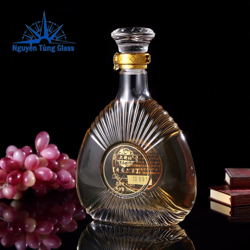 Vỏ bình thủy tinh xo 500ml, chai xo tam giác sang trọng có tem